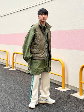 「ミリタリージャケット」｜「アイテム（ジャージ）」を使った、 松波 侑亮さん（メンズ・164cm）の秋コーディネート