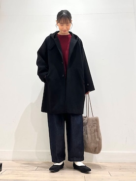 「RODE SKO（ロデスコ）のタッセル付フラッフィトートバッグ（トートバッグ）」を使った、amiさん（レディース・160cm）の冬コーディネート