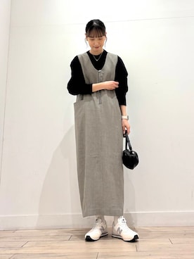 「アイテム（ステンカラーコート、ブルー系）」を使った、amiさん（レディース・160cm）の冬コーディネート