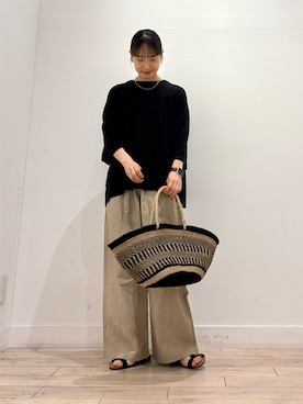 「かぐれ（カグレ）のコットン2タックパンツ（その他パンツ、ベージュ系）」を使った、amiさん（レディース・160cm）の夏コーディネート