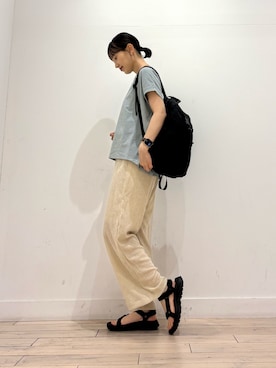 「URBAN RESEARCH DOORS（アーバンリサーチドアーズ）のリネンタッチBACKボタンプルオーバー（Tシャツ/カットソー、グリーン系）」を使った、amiさん（レディース・160cm）の夏コーディネート