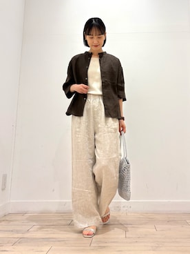 「URBAN RESEARCH DOORS（アーバンリサーチドアーズ）の2WAYニットタンク（タンクトップ、ホワイト系）」を使った、amiさん（レディース・160cm）の春コーディネート