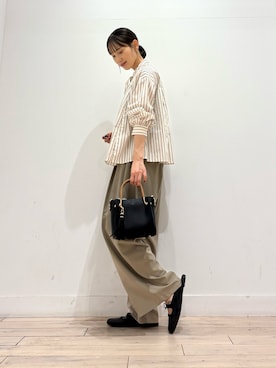 「アイテム（イヤリング）」を使った、amiさん（レディース・160cm・30代）の秋コーディネート