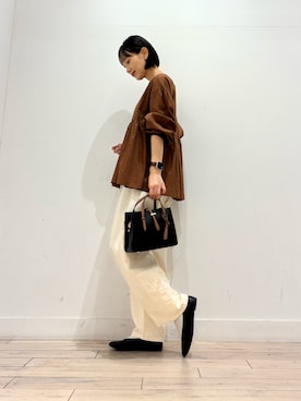 「アイテム（イヤリング）」を使った、amiさん（レディース・160cm）の秋コーディネート