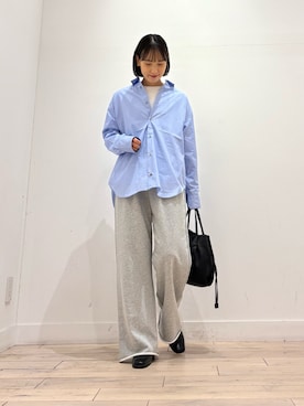 「かぐれ（カグレ）のコットンストライプレギュラーシャツ（シャツ/ブラウス）」を使った、amiさん（レディース・160cm）の秋コーディネート