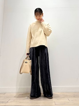 「URBAN RESEARCH DOORS（アーバンリサーチドアーズ）のタートルネックニット（ニット/セーター）」を使った、amiさん（レディース・160cm）の冬コーディネート