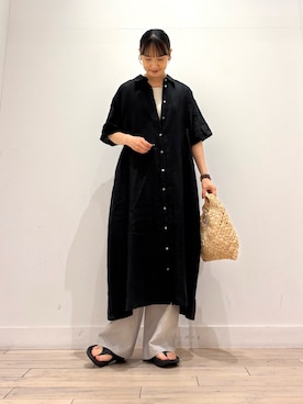 「URBAN RESEARCH DOORS（アーバンリサーチドアーズ）のアフリカンスクエア　ラフィアワンハンドルバッグ（ハンドバッグ）」を使った、amiさん（レディース・160cm）の夏コーディネート