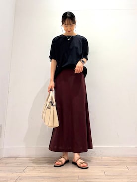 「アイテム（イヤリング、ゴールド系）」を使った、amiさん（レディース・160cm）の夏コーディネート