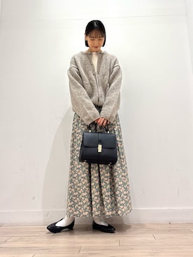 「アイテム（イヤリング）」を使った、amiさん（レディース・160cm）の秋コーディネート