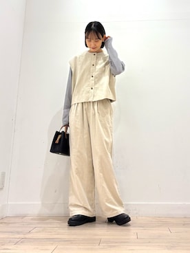 「RODE SKO（ロデスコ）のアイテム（トートバッグ）」を使った、amiさん（レディース・160cm）の秋コーディネート