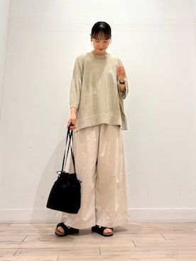 「かぐれ（カグレ）のコットンサイドタックワイドパンツ（その他パンツ、ベージュ系）」を使った、amiさん（レディース・160cm）の夏コーディネート