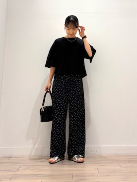 「URBAN RESEARCH DOORS（アーバンリサーチドアーズ）の『接触冷感/吸水速乾』ドットドライタッチリラックスパンツ（その他パンツ、ブルー系）」を使った、amiさん（レディース・160cm）の夏コーディネート