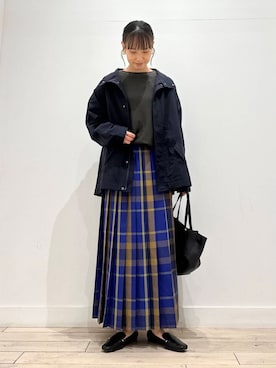 「アイテム（マウンテンパーカー）」を使った、amiさん（レディース・160cm）の秋コーディネート