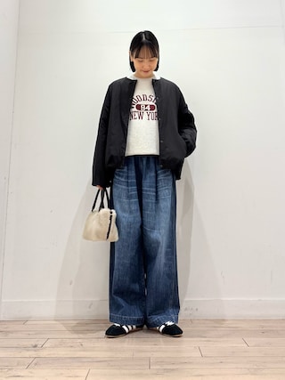 「Champion(チャンピオン)の『別注』Champion×DOORS SWEAT CREWNECK PULLOVER(スウェット)」を使った、amiさん(レディース・160cm)の秋コーディネート