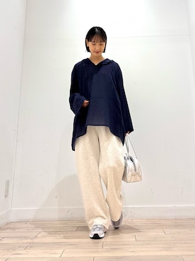 「アイテム（ボストンバッグ）」を使った、amiさん（レディース・160cm）の秋コーディネート