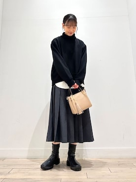 「FORK&SPOON」｜「アイテム（スウェット）」を使った、amiさん（レディース・160cm）の冬コーディネート