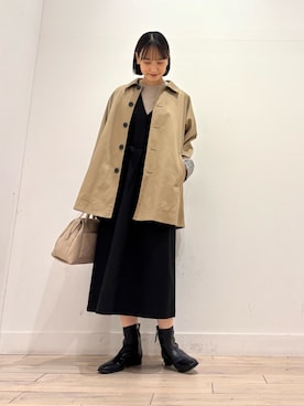 「アイテム（ステンカラーコート）」を使った、amiさん（レディース・160cm）の秋コーディネート