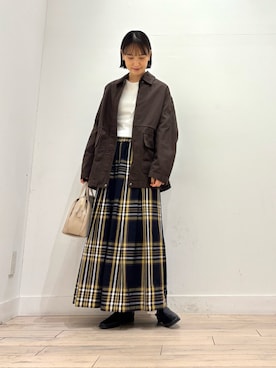 「アイテム（イヤリング）」を使った、amiさん（レディース・160cm）の秋コーディネート