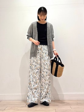 「フラワープリント」｜「アイテム（カーディガン/ボレロ）」を使った、amiさん（レディース・160cm）の春コーディネート