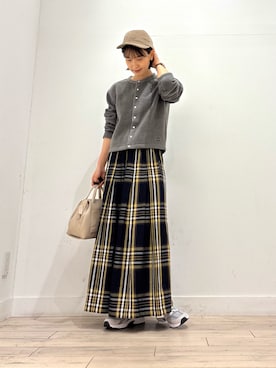 「アイテム（ボストンバッグ）」を使った、amiさん（レディース・160cm）の秋コーディネート