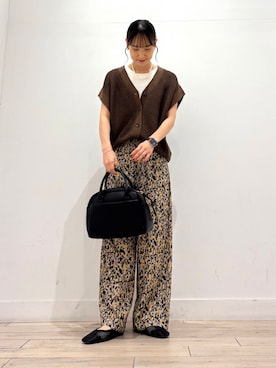 「URBAN RESEARCH DOORS（アーバンリサーチドアーズ）の『接触冷感/吸水速乾/イージーケア』フラワープリントドライタッチリラックスパンツ（その他パンツ）」を使った、amiさん（レディース・160cm）の夏コーディネート