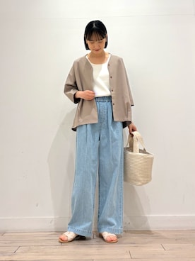 「URBAN RESEARCH DOORS（アーバンリサーチドアーズ）の2WAYニットタンク（タンクトップ、ホワイト系）」を使った、amiさん（レディース・160cm）の春コーディネート