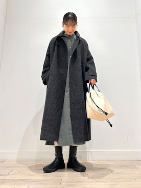 「シャツワンピース」｜「アイテム（ステンカラーコート）」を使った、amiさん（レディース・160cm）の冬コーディネート