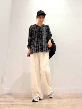 「アイテム（パンツ）」を使った、amiさん（レディース・160cm）の秋コーディネート