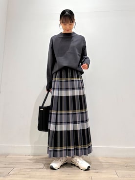 「アイテム（ステンカラーコート）」を使った、amiさん（レディース・160cm）の秋コーディネート