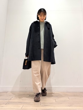 「アイテム（ステンカラーコート）」を使った、amiさん（レディース・160cm）の秋コーディネート