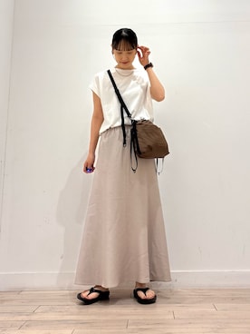 「URBAN RESEARCH DOORS（アーバンリサーチドアーズ）のバイアスフレアスカート（スカート、ベージュ系）」を使った、amiさん（レディース・160cm）の夏コーディネート