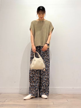 「URBAN RESEARCH DOORS（アーバンリサーチドアーズ）のリネンライクニットプルオーバー（ニット/セーター）」を使った、amiさん（レディース・160cm）の夏コーディネート