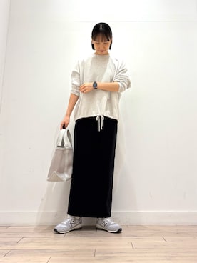 「アイテム（スカート）」を使った、amiさん（レディース・160cm・30代）の秋コーディネート