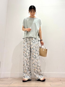 「フラワープリント」｜amiさん（レディース・160cm）の夏コーディネート