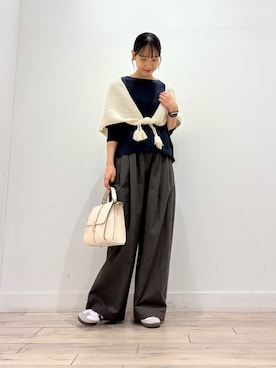 「アイテム（ストール/ショール）」を使った、amiさん（レディース・160cm）の秋コーディネート