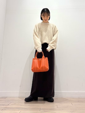 「アイテム（イヤリング）」を使った、amiさん（レディース・160cm・30代）の秋コーディネート