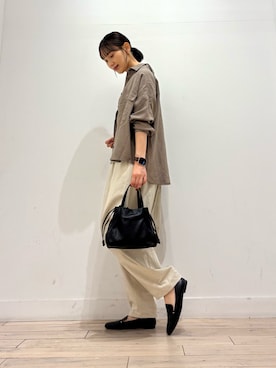 「アイテム（イヤリング）」を使った、amiさん（レディース・160cm）の秋コーディネート