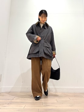 「アイテム（テーラードジャケット）」を使った、amiさん（レディース・160cm・30代）の秋コーディネート