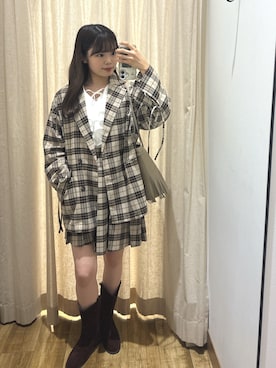 「アイテム（ノーカラージャケット）」を使った、ハツネさん（レディース・159cm）の秋コーディネート