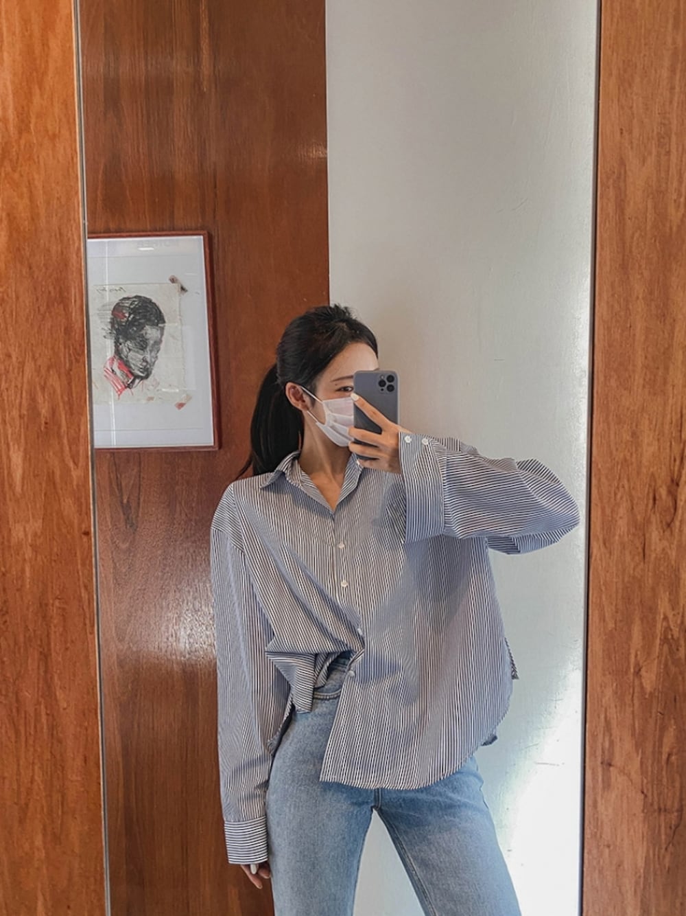 「maybins、stripe、shirts、denim、pants、autumn」｜「maybins のアイテム（シャツ/ブラウス、ブルー系）」を使った、maybinsさん（レディース・163cm）の秋コーディネートの1枚目の写真