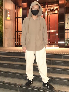 「MONKEY TIME（モンキータイム）のアイテム（パーカー）」を使った、masaogiさん（メンズ・177cm）の秋コーディネート