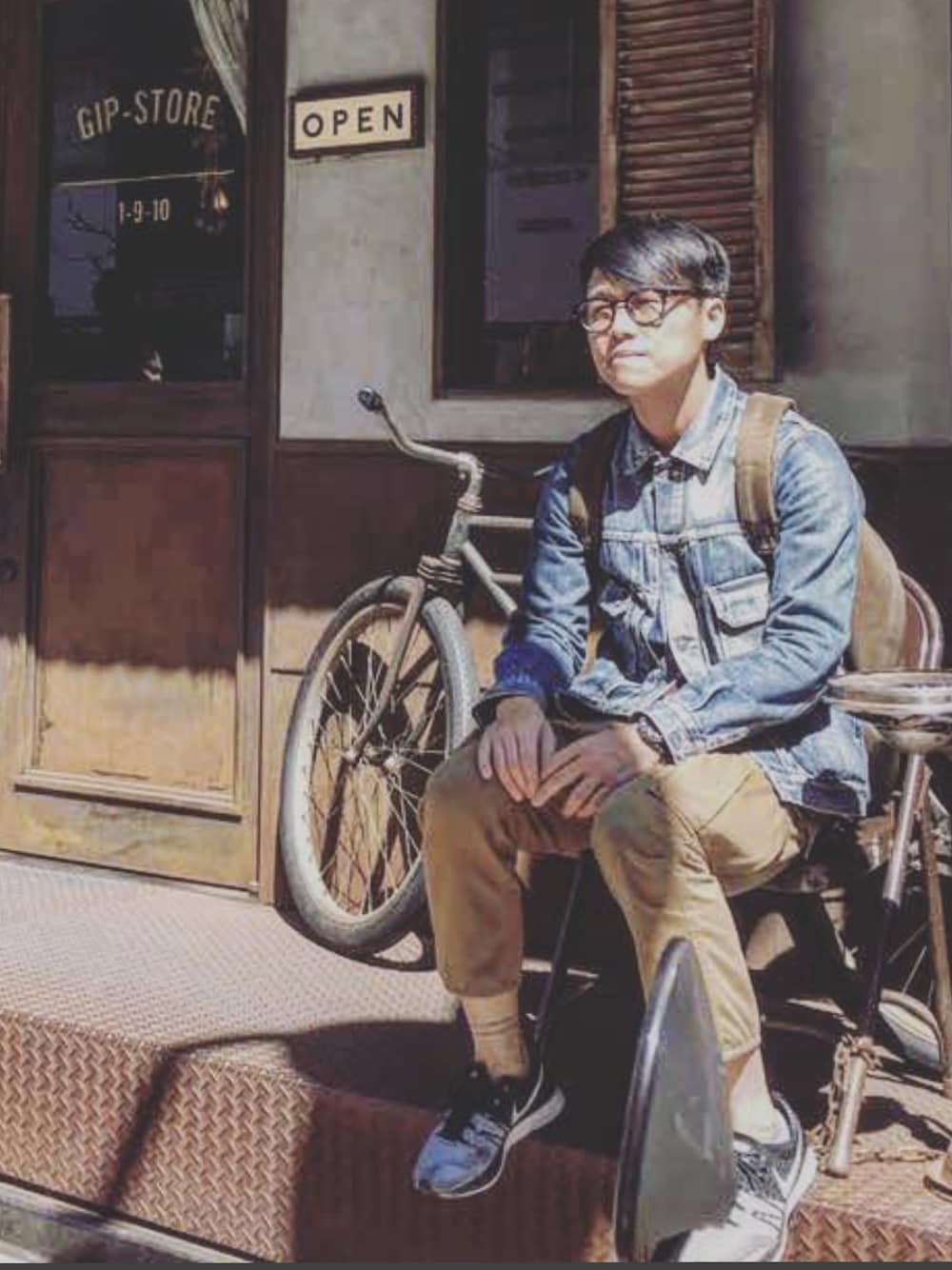 「Visvim 101 Denim Jacket、nonnative、Nike flyknit」｜「VISVIMのアイテム（デニムジャケット、ブルー系）」を使った、polozaiさん（メンズ・164cm）の秋コーディネートの1枚目の写真