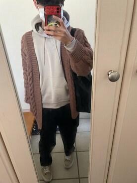 「アイテム（カーディガン/ボレロ、ブラウン系）」を使った、プティ♔さん（メンズ・165cm）の冬コーディネート
