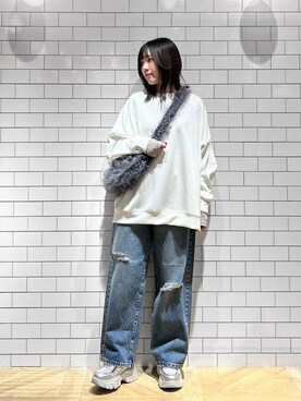 ワイドストレートデニムパンツ 252605を使った人気ファッション