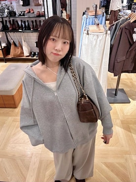 「アイテム（パーカー）」を使った、mikuさん（レディース・163cm・20代）の秋コーディネート