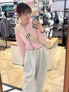 「LOWRYS FARM（ローリーズファーム）のカットイージーコクーンパンツ　292362（スウェットパンツ、グレー系）」を使った、mikuさん（レディース・163cm）の春コーディネート