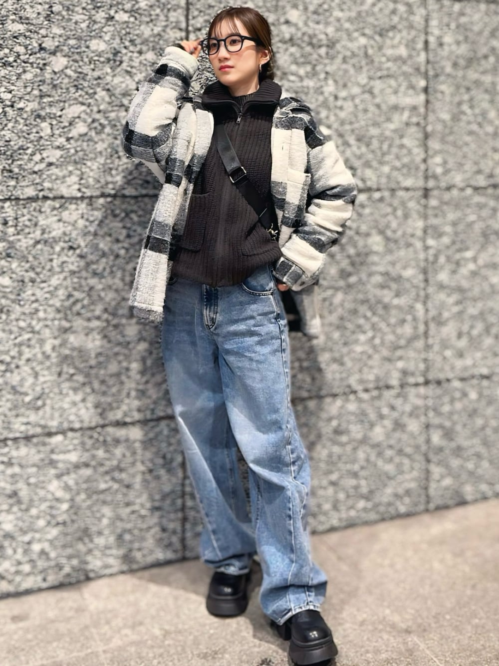 「ZARAのアイテム（その他アウター、ホワイト系）」を使った、chipipi07さん（レディース・155cm）の冬コーディネートの1枚目の写真
