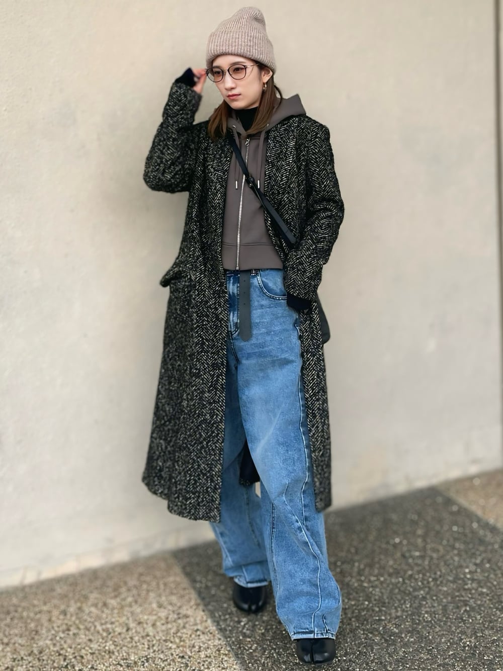 「ZARAのアイテム（ニットキャップ/ビーニー、ベージュ系）」を使った、chipipi07さん（レディース・155cm）の冬コーディネートの1枚目の写真