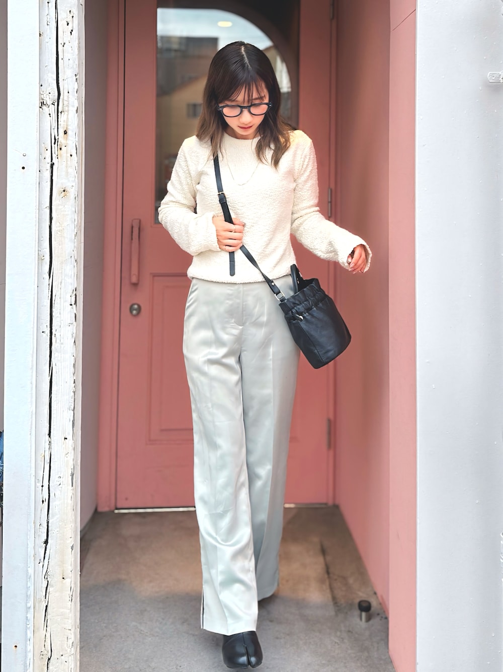 「STYLEMIXERのグラインショートニット（ニット/セーター、ホワイト系）」を使った、chipipi07さん（レディース・155cm）の春コーディネートの1枚目の写真