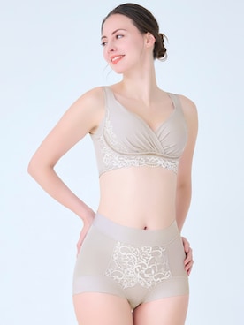 ブラデリスニューヨーク / NuBraさんのコーディネート